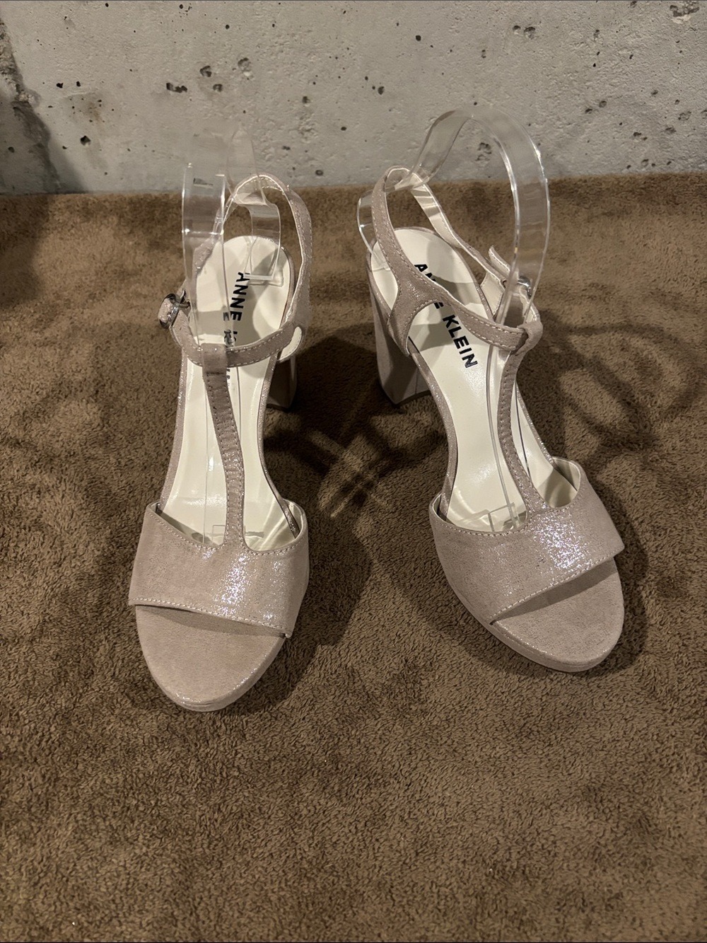 Anne Klein Champagne Vita T-Strap Block Heels - Size 10M